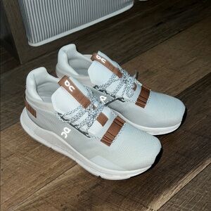 NEVER BEEN WORN On Running Women’s White and Brown Sneakers